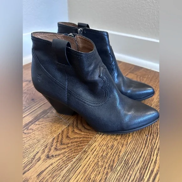 Frye Reina Leather Booties Black Ankle Boots Women’s Size 7.5 - Picture 3 of 8
